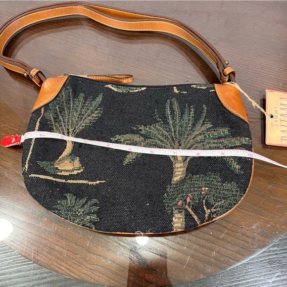 TOMMY BAHAMA TROPICAL shoulder bag.  Nwt - Picture 4 of 13